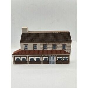 The cats meow Bricker House, Shelf Sitter